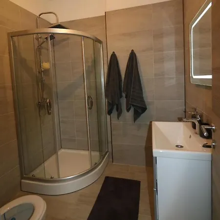 Apartment Alezzi Aqua *
